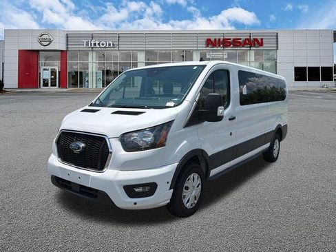 Used 2025 Ford Transit 350 XLT RWD image 3