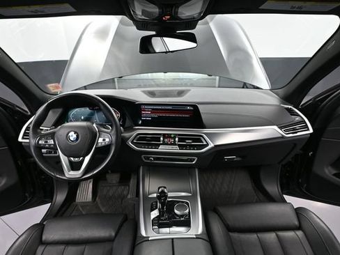 Used 2022 BMW X5 xDrive40i AWD/4WD image 27