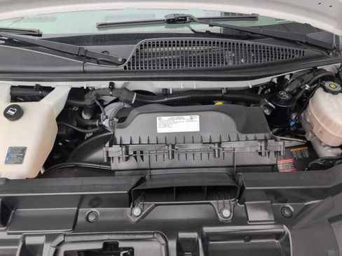 Used 2022 GMC Savana 2500 w/ Driver Convenience Package image 32