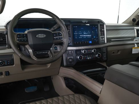 Used 2026 Ford F450 Platinum w/ Platinum Plus Package image 15