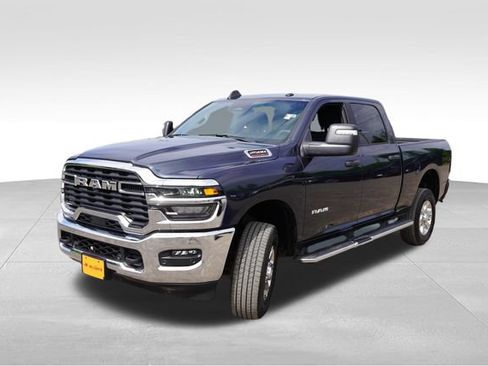 Certified 2026 RAM 2500 Big Horn AWD/4WD image 11