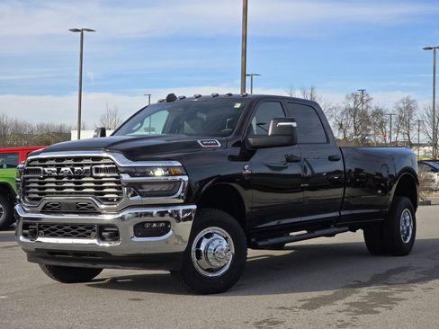 New 2026 RAM 3500 Tradesman image 2