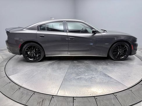 Used 2017 Dodge Charger R/T w/ Blacktop Package RWD image 4