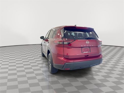 Certified 2025 Nissan Rogue S image 9
