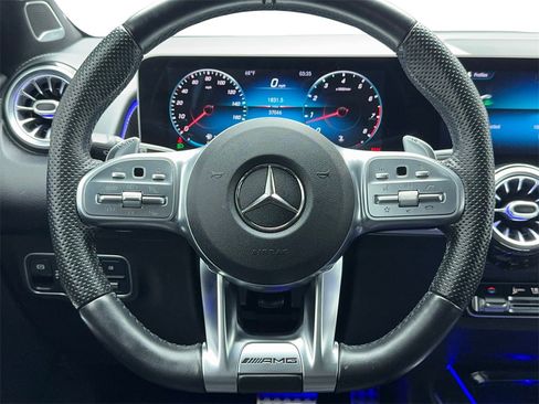 Used 2021 Mercedes-Benz GLB 35 AMG 4MATIC image 19