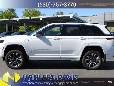 New 2023 Jeep Grand Cherokee Overland w/ MOPAR Finishing Package AWD/4WD image 2
