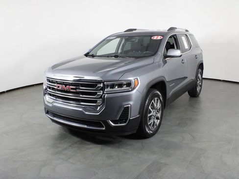 Used 2022 GMC Acadia SLE w/ Driver Convenience Package FWD image 2