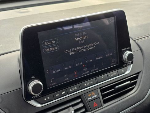 Used 2019 Nissan Altima 2.5 SV image 32