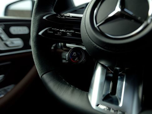 New 2026 Mercedes-Benz GLE 53 AMG 4MATIC Coupe image 33