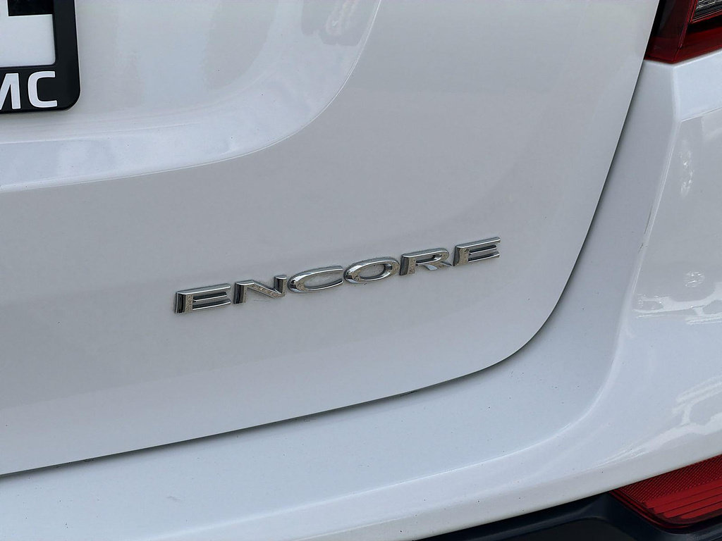 Used 2021 Buick Encore Preferred FWD image 28