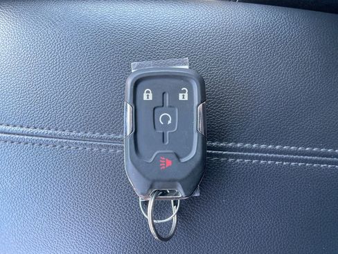 Used 2022 GMC Terrain SLE w/ Driver Convenience Package AWD/4WD image 29
