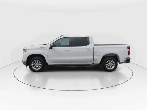 Used 2022 Chevrolet Silverado 1500 LT w/ Z71 Off-Road Package image 5