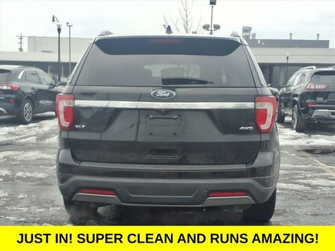 Used 2019 Ford Explorer XLT image 5
