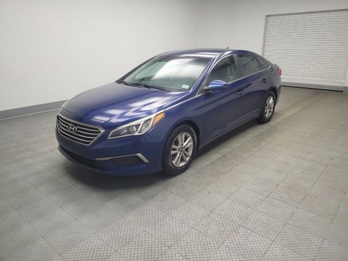 Used 2016 Hyundai Sonata SE w/ Cargo Package FWD image 2