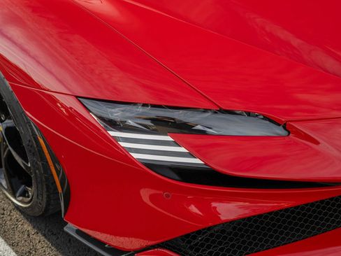 Used 2025 Ferrari SF90 Spider image 87
