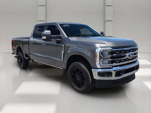 Used 2023 Ford F250 Lariat AWD/4WD image 7