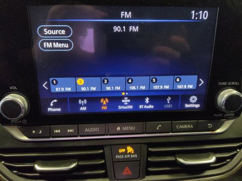 Used 2024 Nissan Altima 2.5 SV FWD image 25