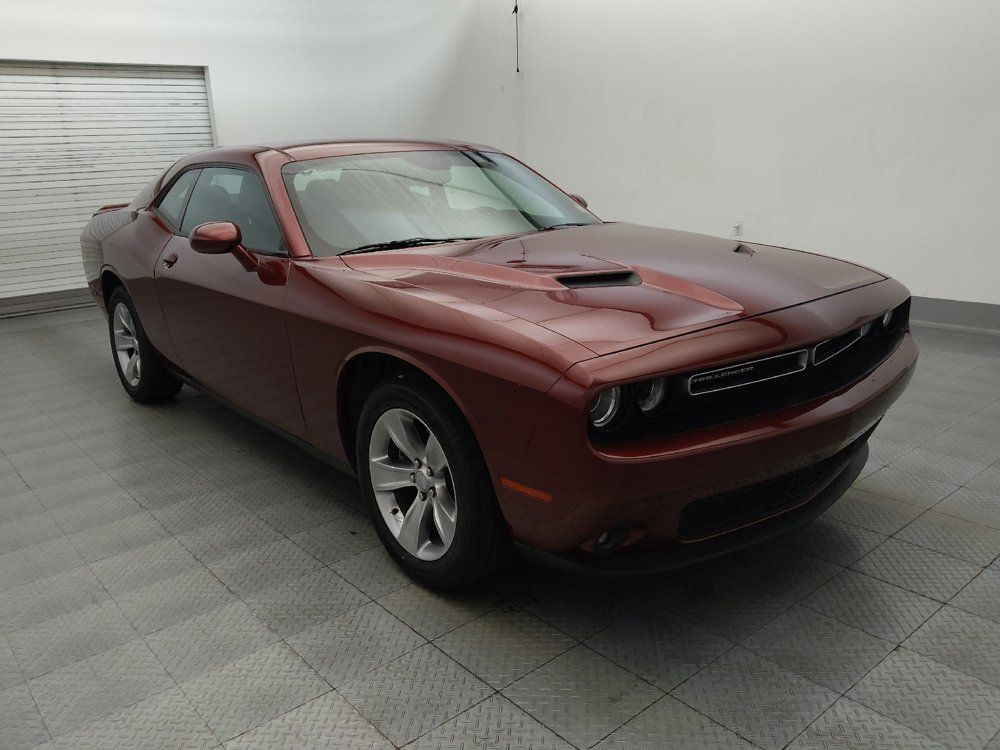 Used 2021 Dodge Challenger SXT w/ Driver Convenience Group RWD image 13
