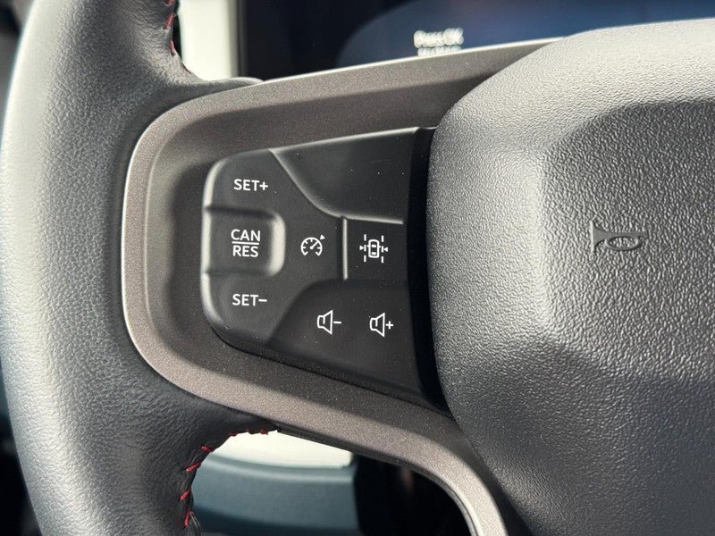 Used 2025 Ford Bronco Heritage Edition AWD/4WD image 19