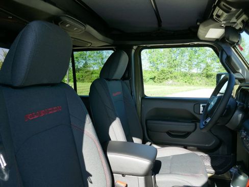 New 2026 Jeep Gladiator Mojave AWD/4WD image 13