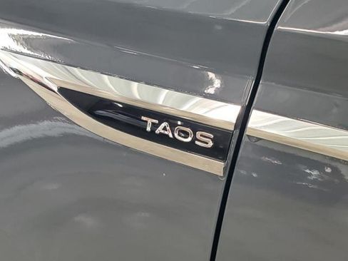 Used 2022 Volkswagen Taos SE AWD/4WD image 6