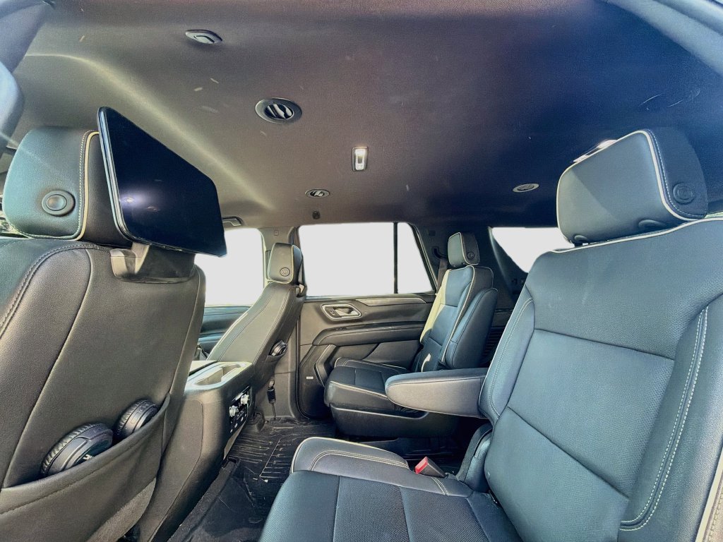 Used 2024 GMC Yukon SLT w/ SLT Luxury Package RWD image 25
