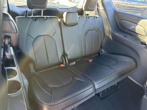 New 2026 Chrysler Voyager LX image 4