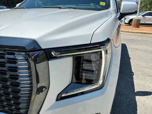 Used 2024 GMC Yukon XL Denali Ultimate AWD/4WD image 25