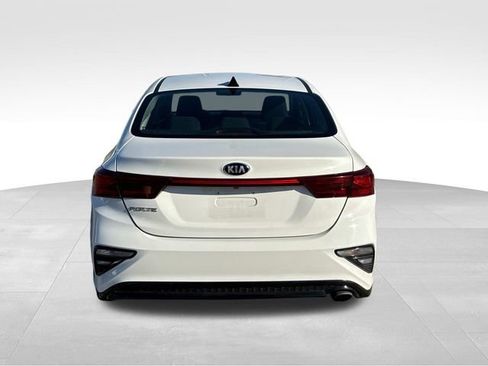 Used 2020 Kia Forte LXS image 8