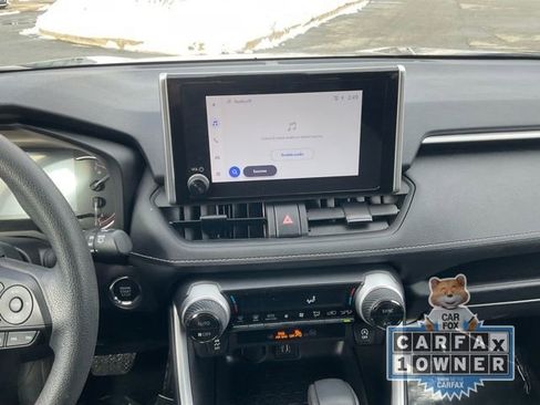 Used 2025 Toyota RAV4 XLE image 18