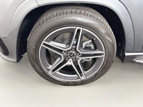 New 2026 Mercedes-Benz GLS 450 4MATIC image 34