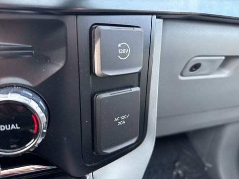 Certified 2023 Ford F150 Limited image 35