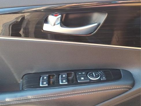 Used 2020 Kia Sorento FWD V6 image 17