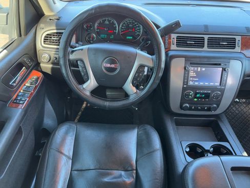 Used 2014 GMC Yukon SLT image 15