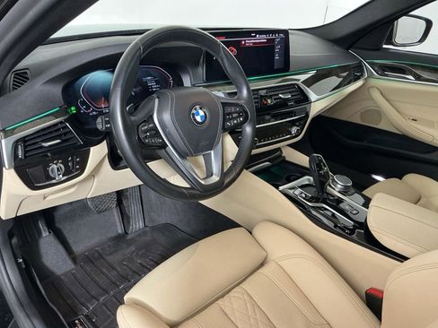 Used 2021 BMW 540i w/ Convenience Package image 22