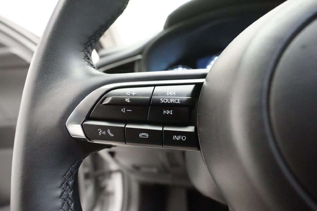 Certified 2025 MAZDA CX-30 AWD 2.5 S w/ Select Sport Pkg image 17