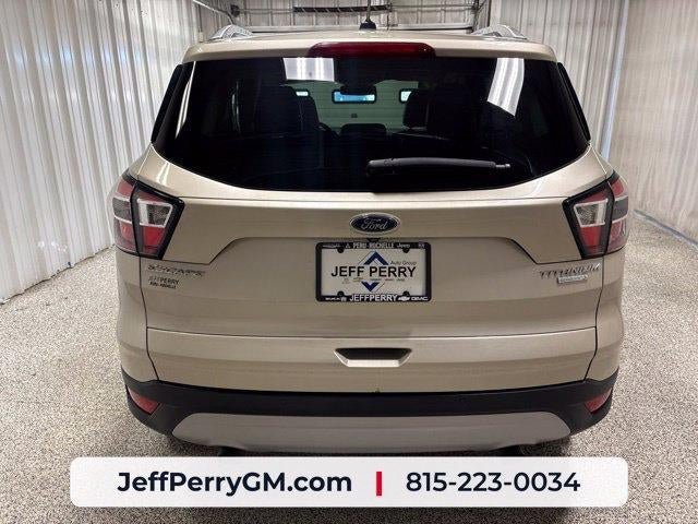 Used 2017 Ford Escape Titanium FWD image 4