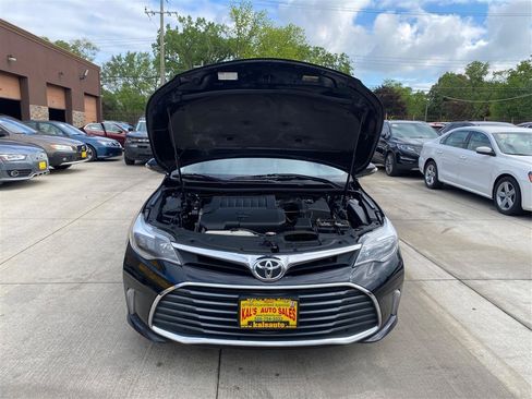 Used 2016 Toyota Avalon Limited FWD image 11