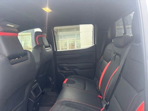 Used 2025 Ford Ranger Raptor image 8