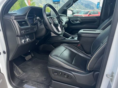 Used 2021 GMC Yukon XL SLT AWD/4WD image 29