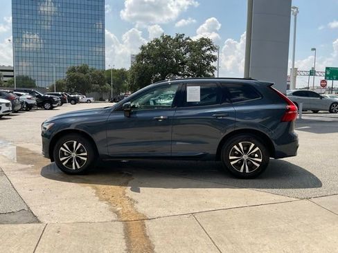 Certified 2025 Volvo XC60 B5 Core AWD/4WD image 4