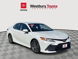 Used 2021 Toyota Camry XLE video 1