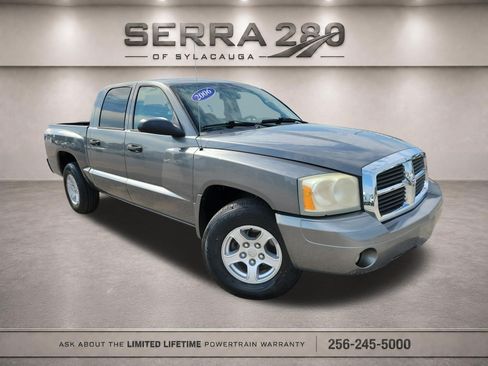 Used 2006 Dodge Dakota SLT AWD/4WD image 1