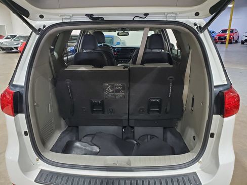 Used 2016 Kia Sedona SX FWD image 37