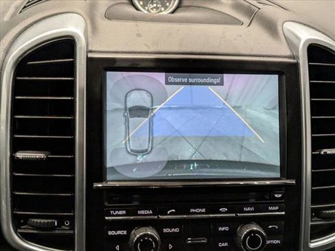 Used 2014 Porsche Cayenne S image 15