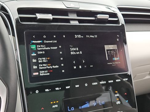Certified 2023 Hyundai Tucson Limited AWD/4WD image 19
