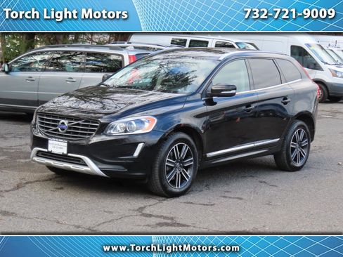 Used 2017 Volvo XC60 T5 Dynamic w/ Preferred Option Package image 1