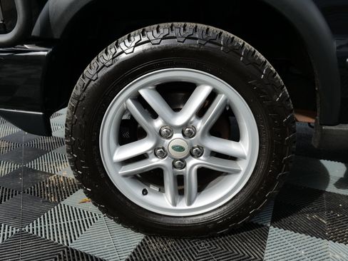 Used 2004 Land Rover Discovery SE image 87