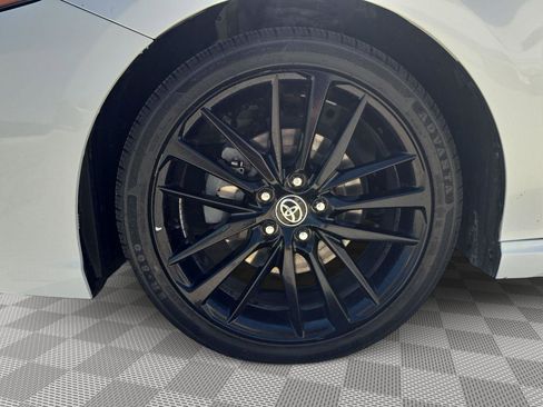 Used 2021 Toyota Camry XSE FWD image 10