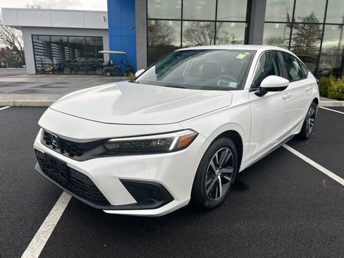 Used 2024 Honda Civic LX image 2